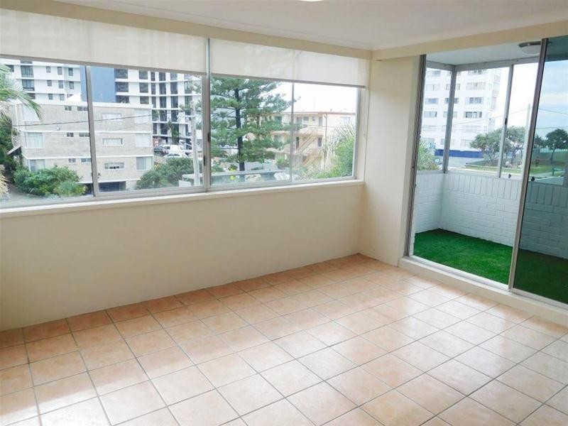 8/10 Aubrey Street, Surfers Paradise QLD 4217