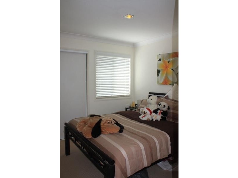 64 Marble Arch Place, Arundel QLD 4214