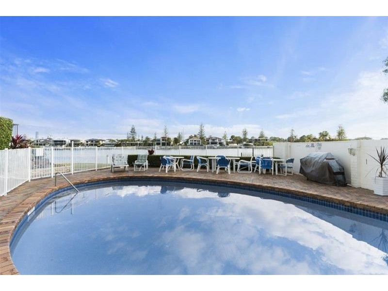 17/1 Peninsular Drive, Surfers Paradise QLD 4217