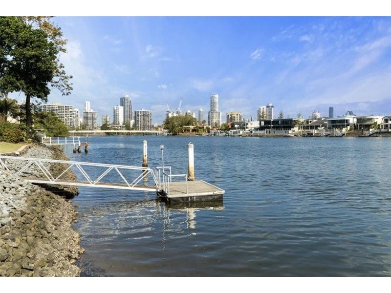 17/1 Peninsular Drive, Surfers Paradise QLD 4217