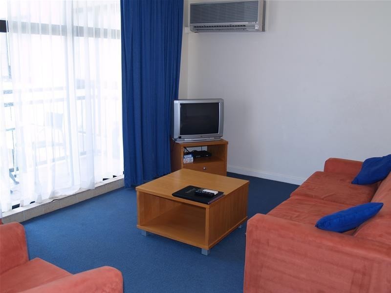 18 Hanlan Street ‘Beachcomber’, Surfers Paradise QLD 4217