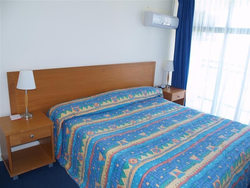 18 Hanlan Street ‘Beachcomber’, Surfers Paradise QLD 4217