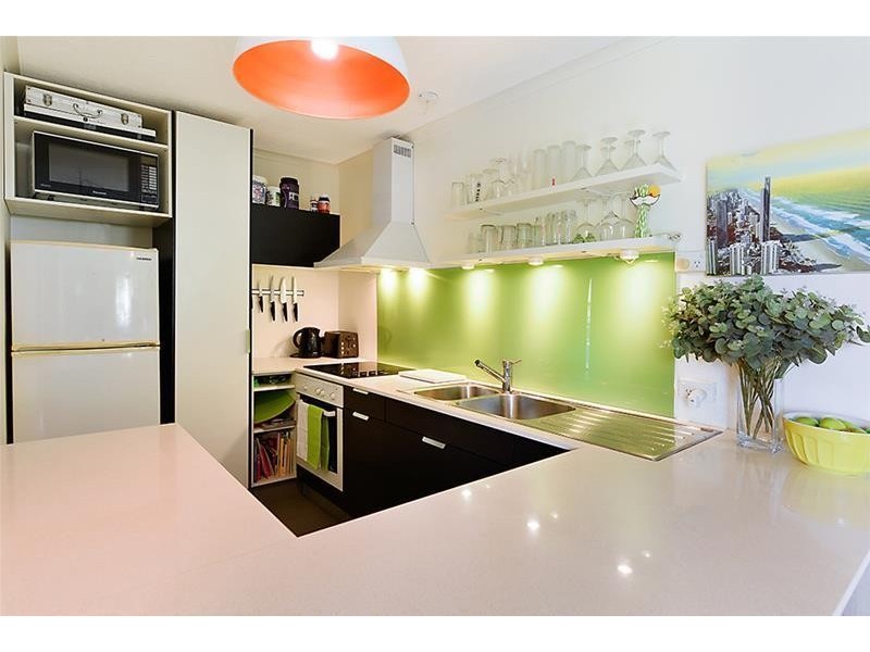 12/22 Second Avenue, Broadbeach QLD 4218