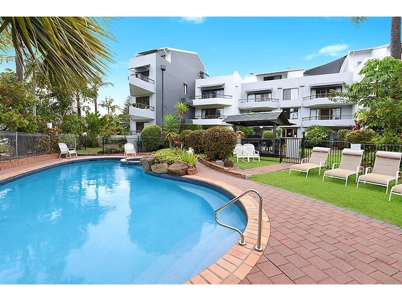 12/22 Second Avenue, Broadbeach QLD 4218