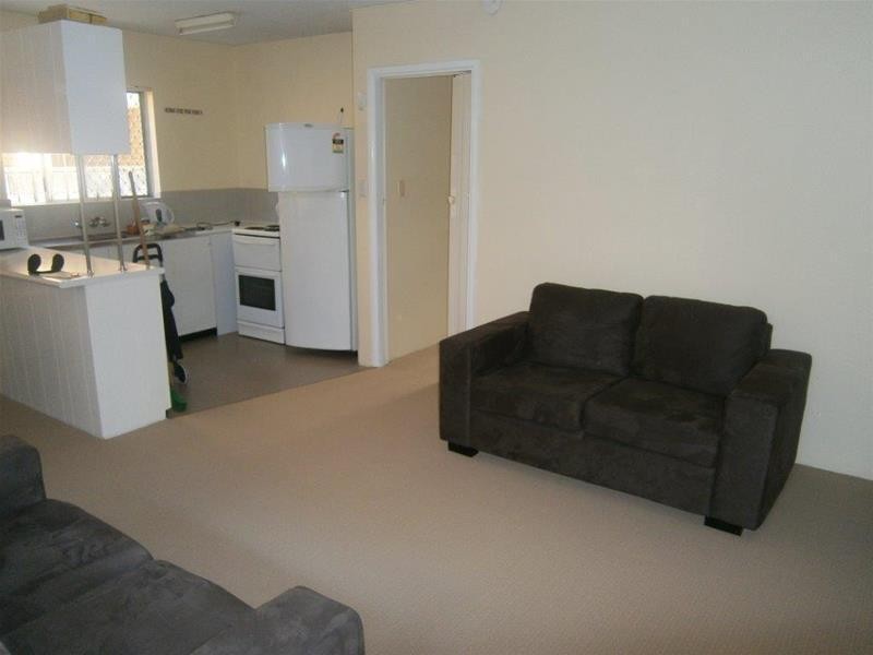 2/19 Sunset Boulevard, Surfers Paradise QLD 4217