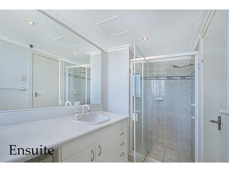 32E Surfers Aquarius 4 Old Burleigh Road, Surfers Paradise QLD 4217