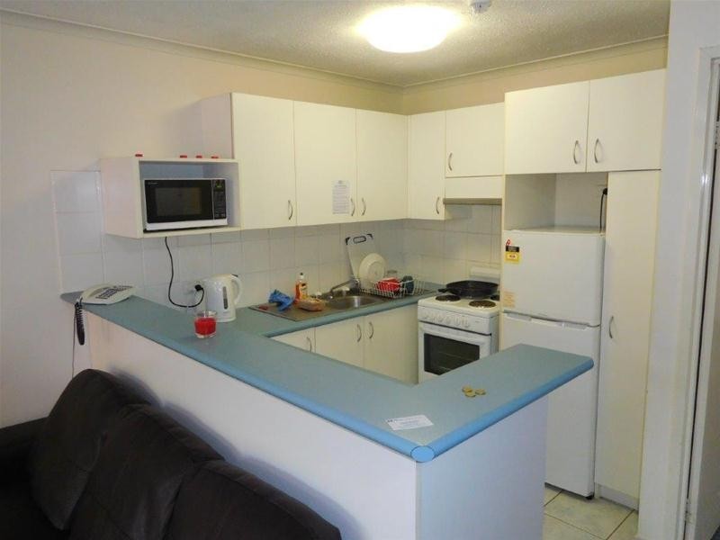 31/38 Enderley Avenue, Surfers Paradise QLD 4217