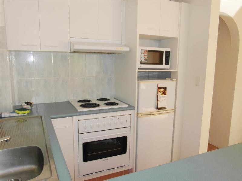 24 Hamilton Avenue ‘Copacabana’, Surfers Paradise QLD 4217