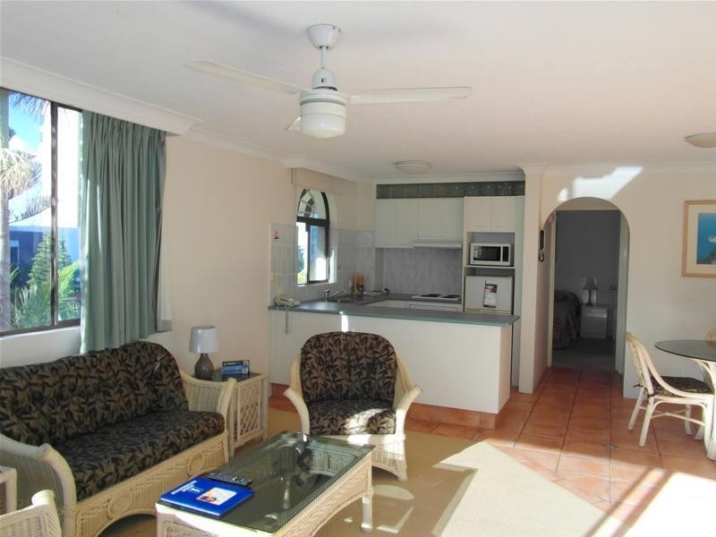 24 Hamilton Avenue ‘Copacabana’, Surfers Paradise QLD 4217