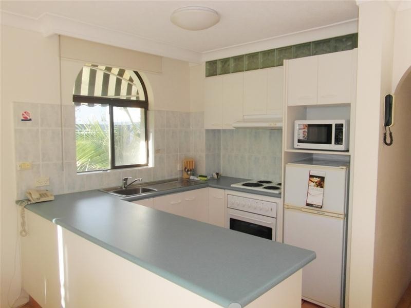 24 Hamilton Avenue ‘Copacabana’, Surfers Paradise QLD 4217