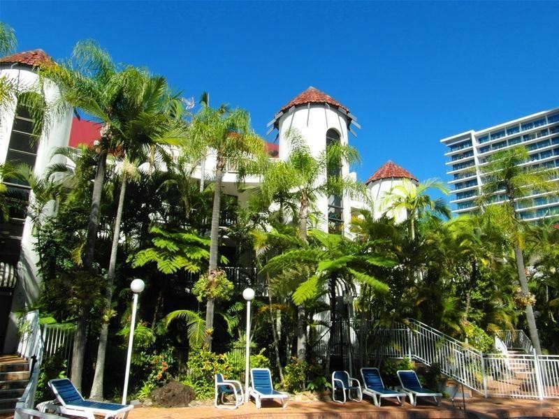 24 Hamilton Avenue ‘Copacabana’, Surfers Paradise QLD 4217