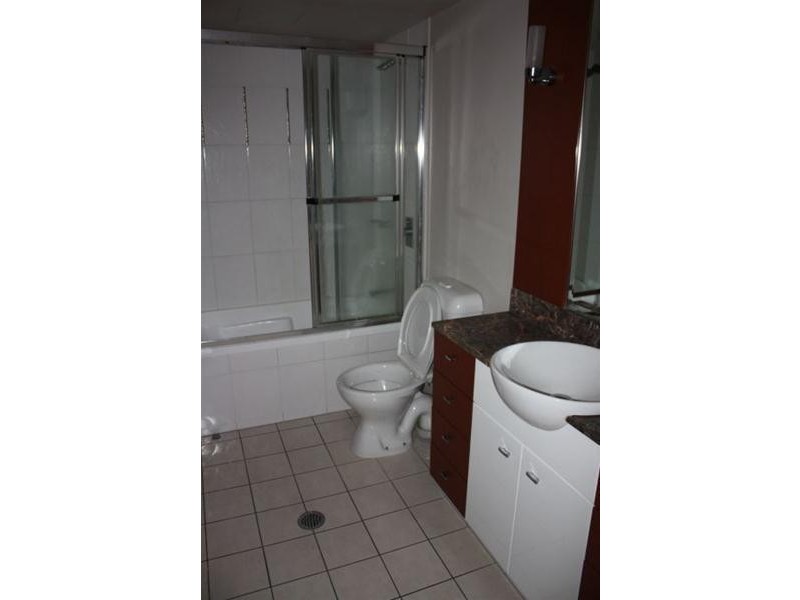 23 Ferny Avenue (Chevron Renaissance), Surfers Paradise QLD 4217