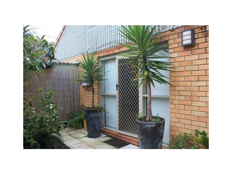 13 College Street, Southport QLD 4215