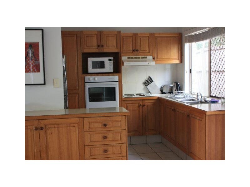 13 College Street, Southport QLD 4215