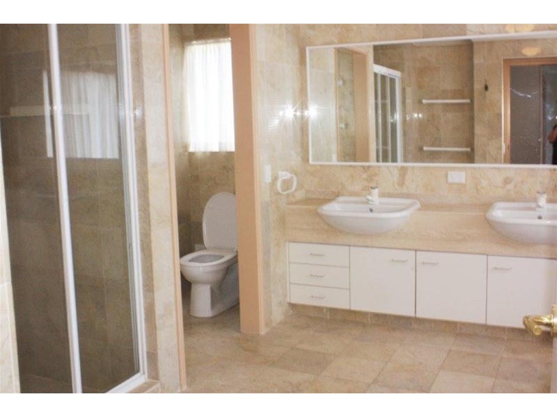 14 Buccaneer Court, Paradise Waters QLD 4217