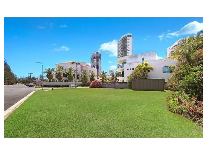 33 Rankin Parade, Main Beach QLD 4217