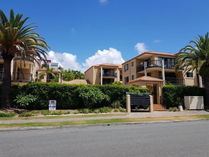 16 Waverley Street, Southport QLD 4215