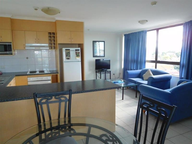 26/114 Marine Parade, Southport QLD 4215