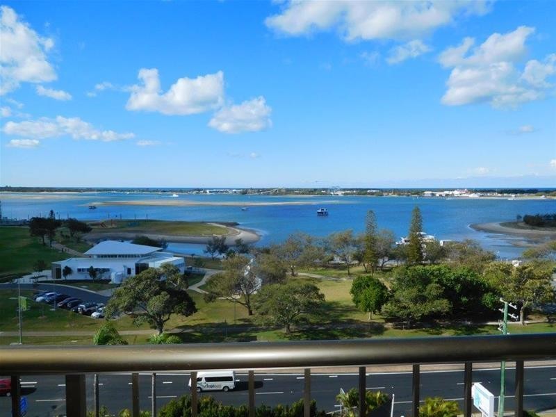 26/114 Marine Parade, Southport QLD 4215