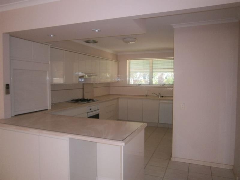 31 River Drive, Surfers Paradise QLD 4217