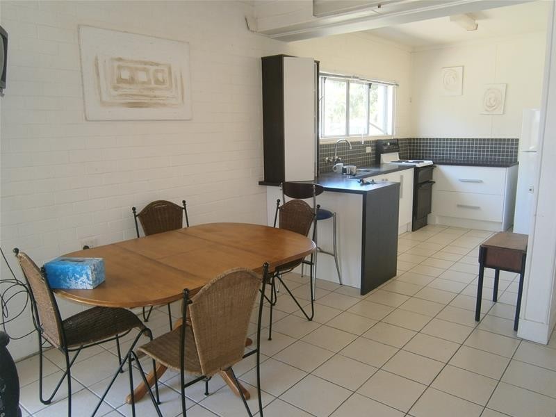 107 Stanhill Drive, Chevron Island QLD 4217