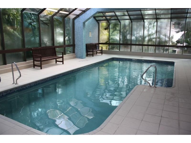 28 Northcliffe Terrace, Surfers Paradise QLD 4217