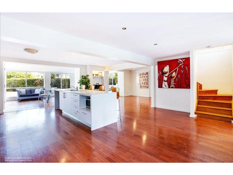 28 Yacht Street, Southport QLD 4215