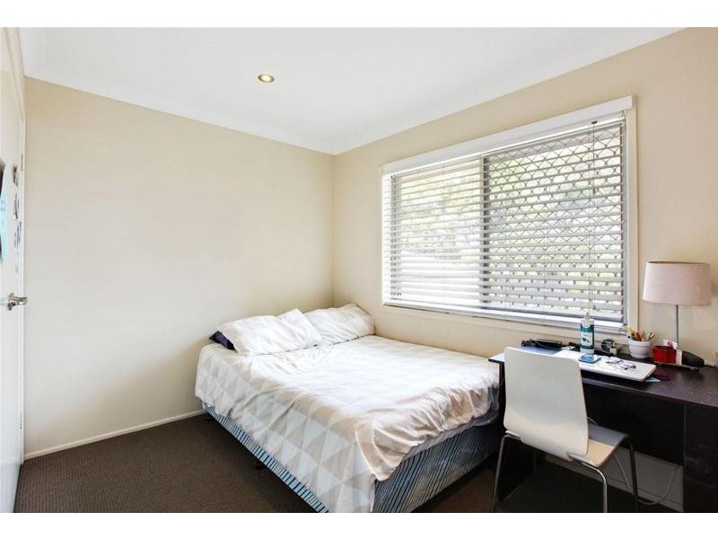 28 Yacht Street, Southport QLD 4215