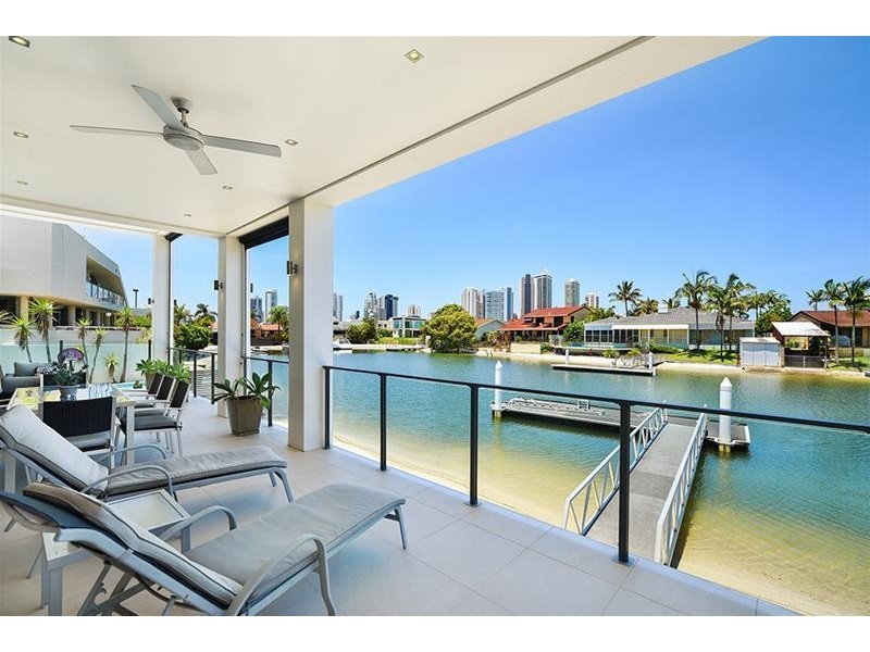 84 Commodore Drive, Paradise Waters QLD 4217