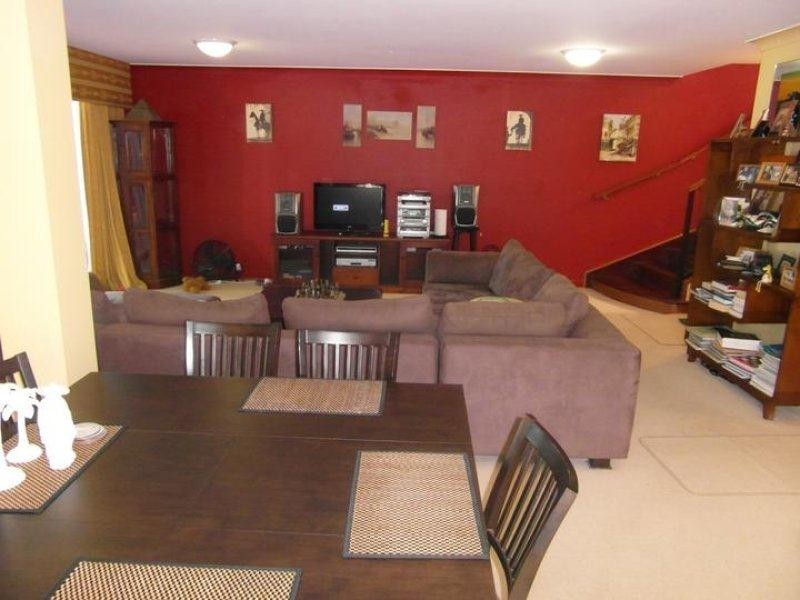 100 Cotlew Street East Road, Southport QLD 4215