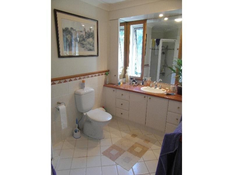 100 Cotlew Street East Road, Southport QLD 4215