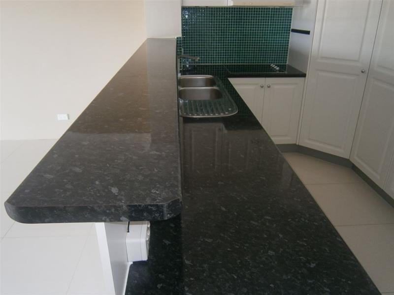 30 Dalpura Street, Chevron Island QLD 4217