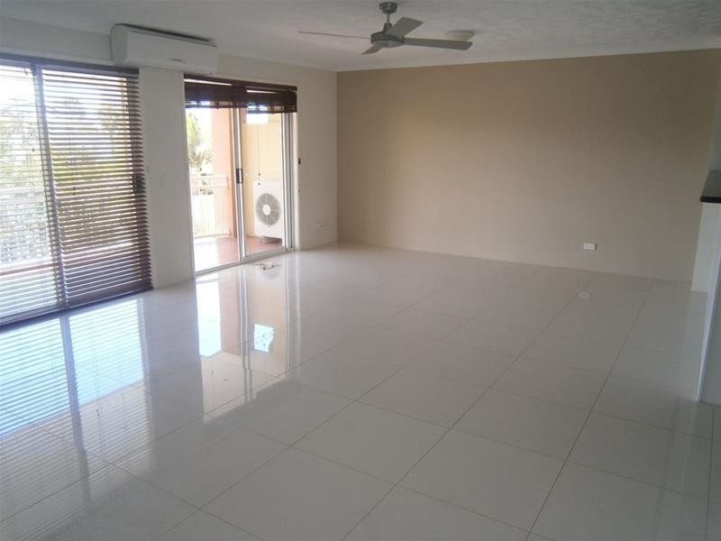 30 Dalpura Street, Chevron Island QLD 4217