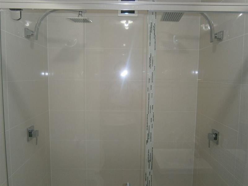 30 Dalpura Street, Chevron Island QLD 4217