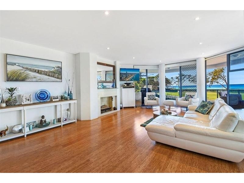 2/3456 Main Beach Parade, Surfers Paradise QLD 4217