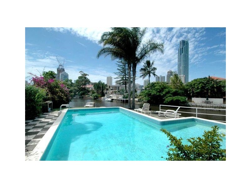 3/5 Holborow Close, Surfers Paradise QLD 4217