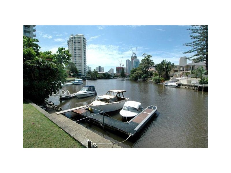 3/5 Holborow Close, Surfers Paradise QLD 4217