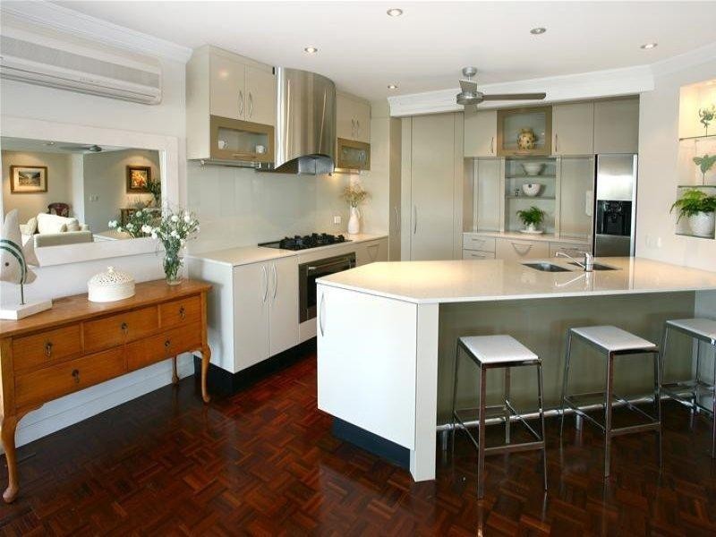 30 Salerno Street, Isle Of Capri QLD 4217