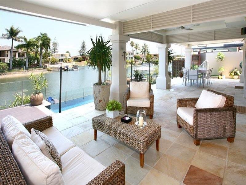 30 Salerno Street, Isle Of Capri QLD 4217