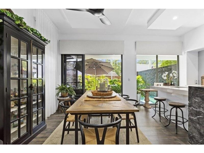 2/7 Heeb Street, Bundall QLD 4217