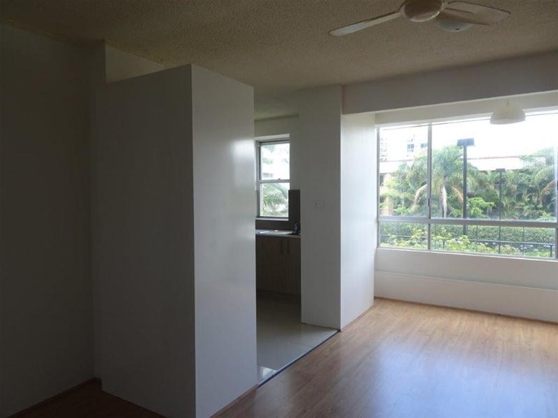 5/15 Pacific Street, Main Beach QLD 4217