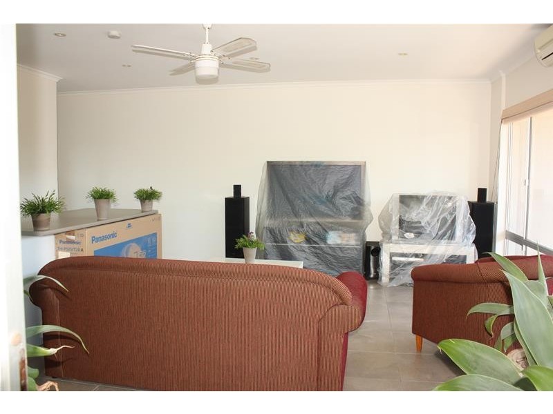 3 Vista Street, Surfers Paradise QLD 4217