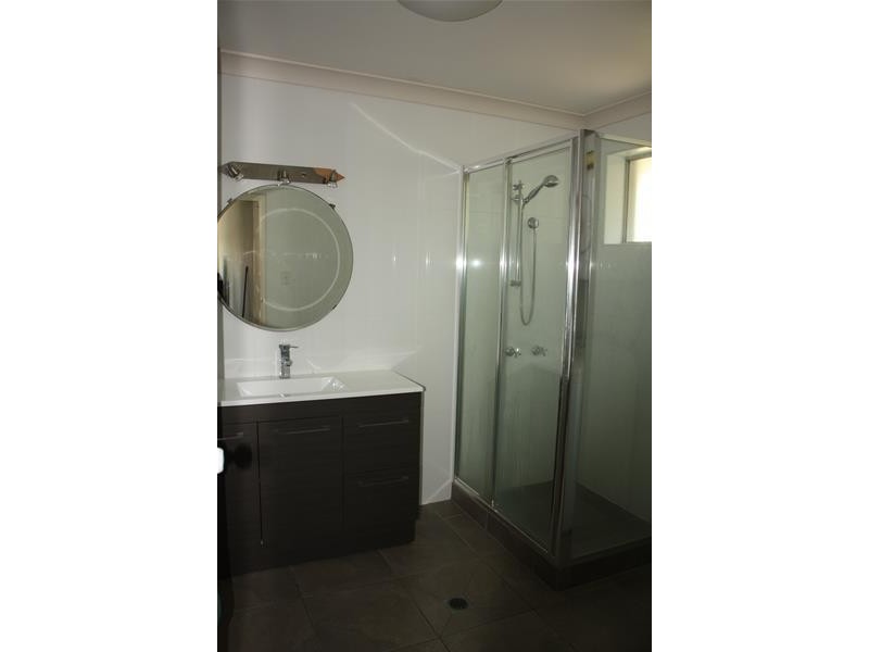 3 Vista Street, Surfers Paradise QLD 4217