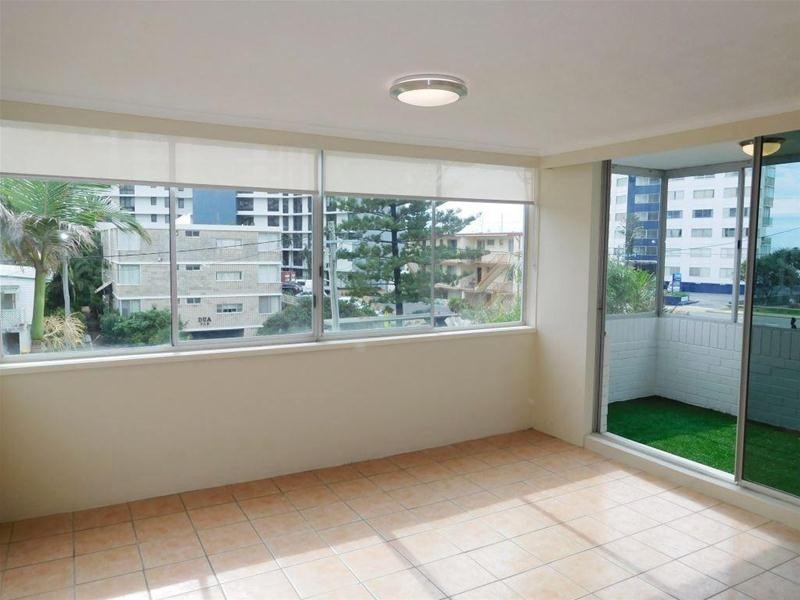 8/10 Aubrey Street, Surfers Paradise QLD 4217