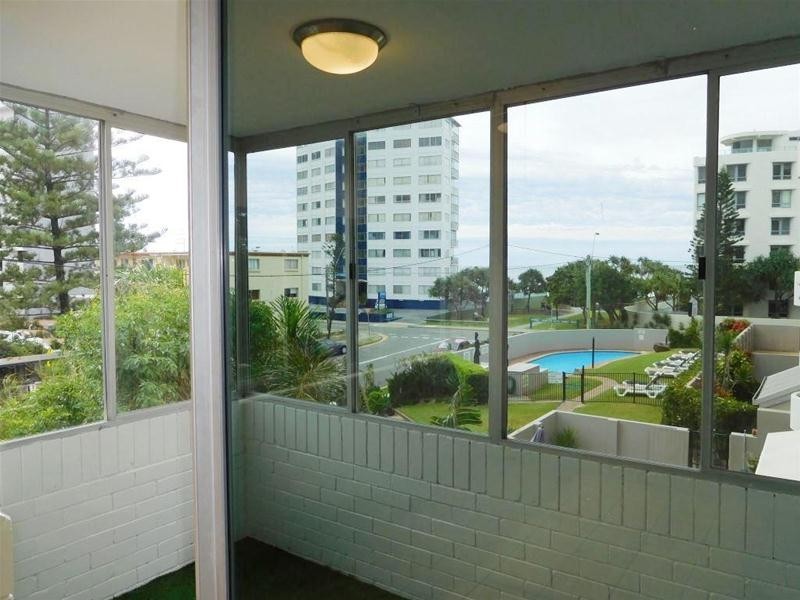 8/10 Aubrey Street, Surfers Paradise QLD 4217