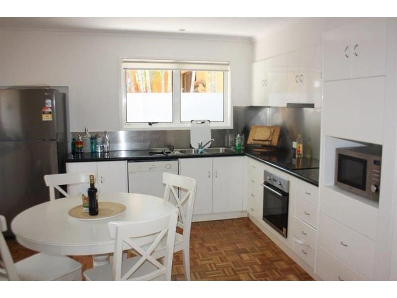 31 Norfolk Avenue, Surfers Paradise QLD 4217