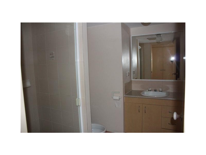 13 Illawong Street, Chevron Island QLD 4217