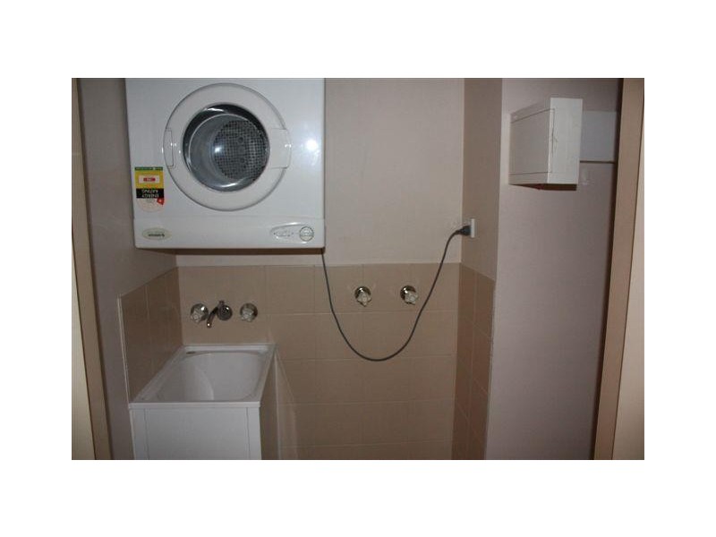 13 Illawong Street, Chevron Island QLD 4217