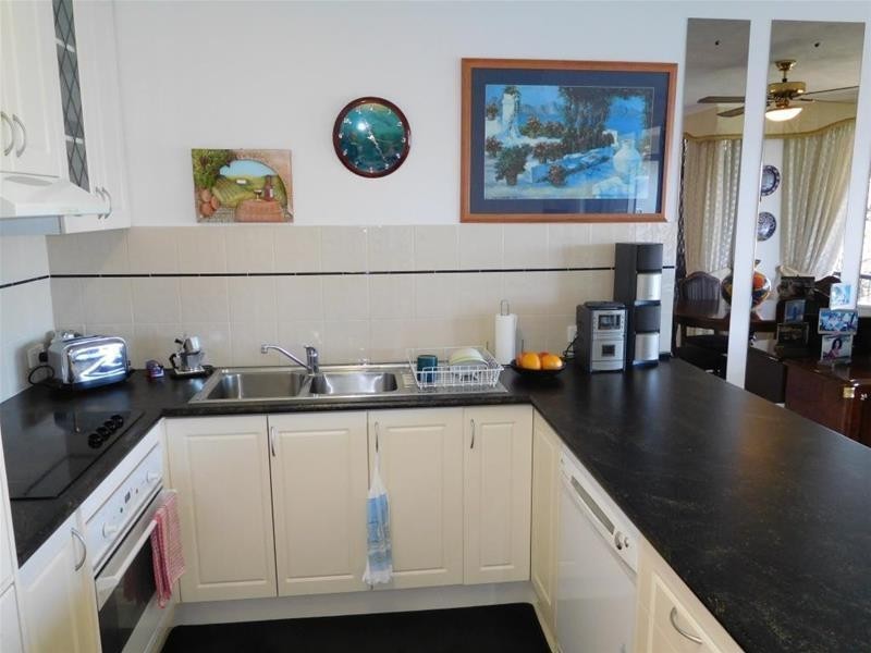 6/2964 Gold Coast Highway “Clarendon”, Surfers Paradise QLD 4217