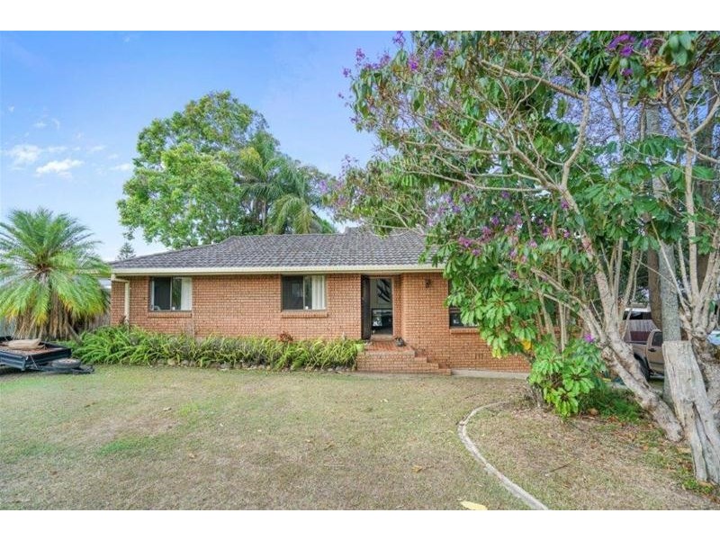 3 Sara Street, Ashmore QLD 4214